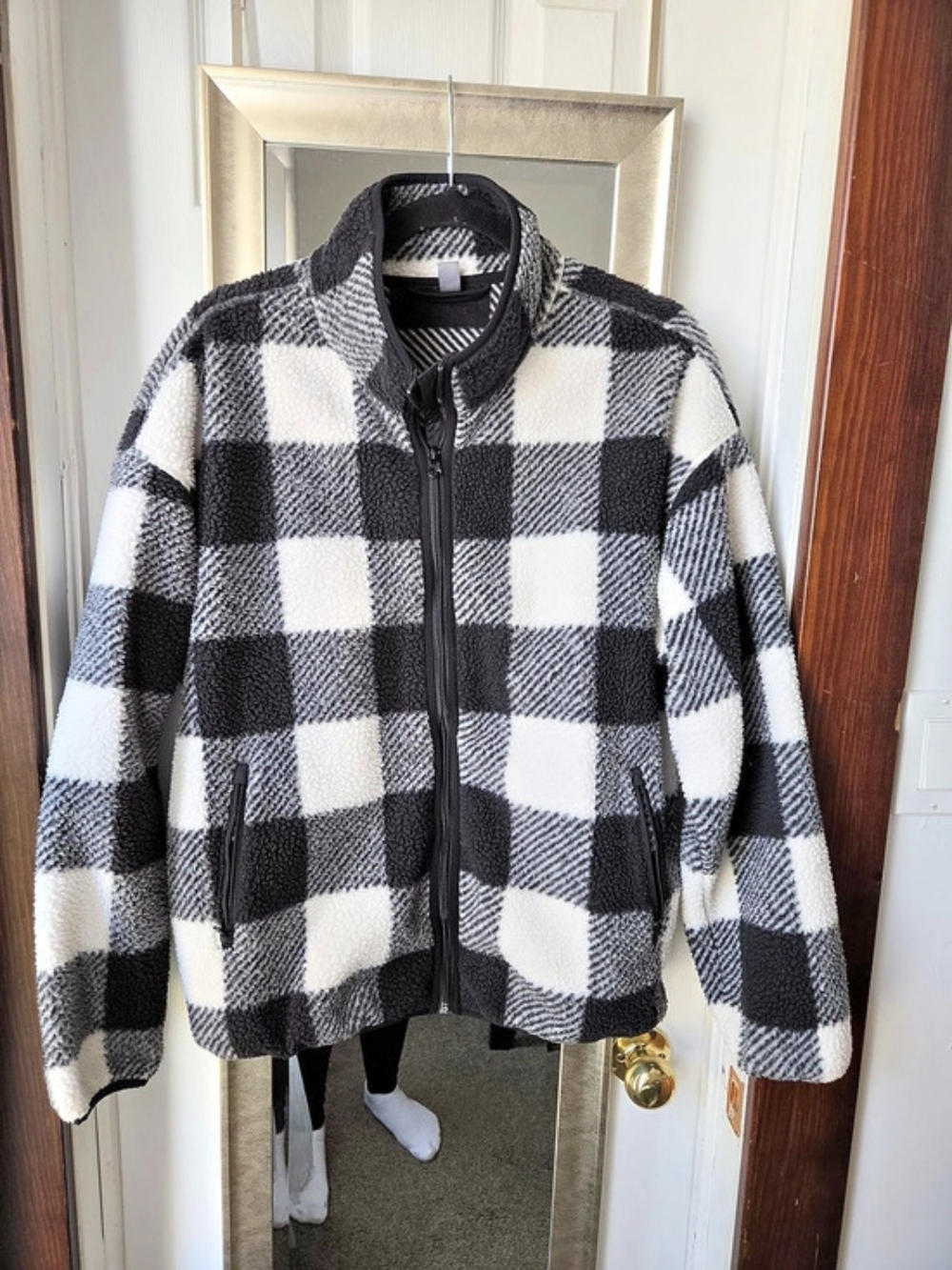 Joe Fresh Active Buffalo Plaid Sherpa Fleece Jacket Black & White Large